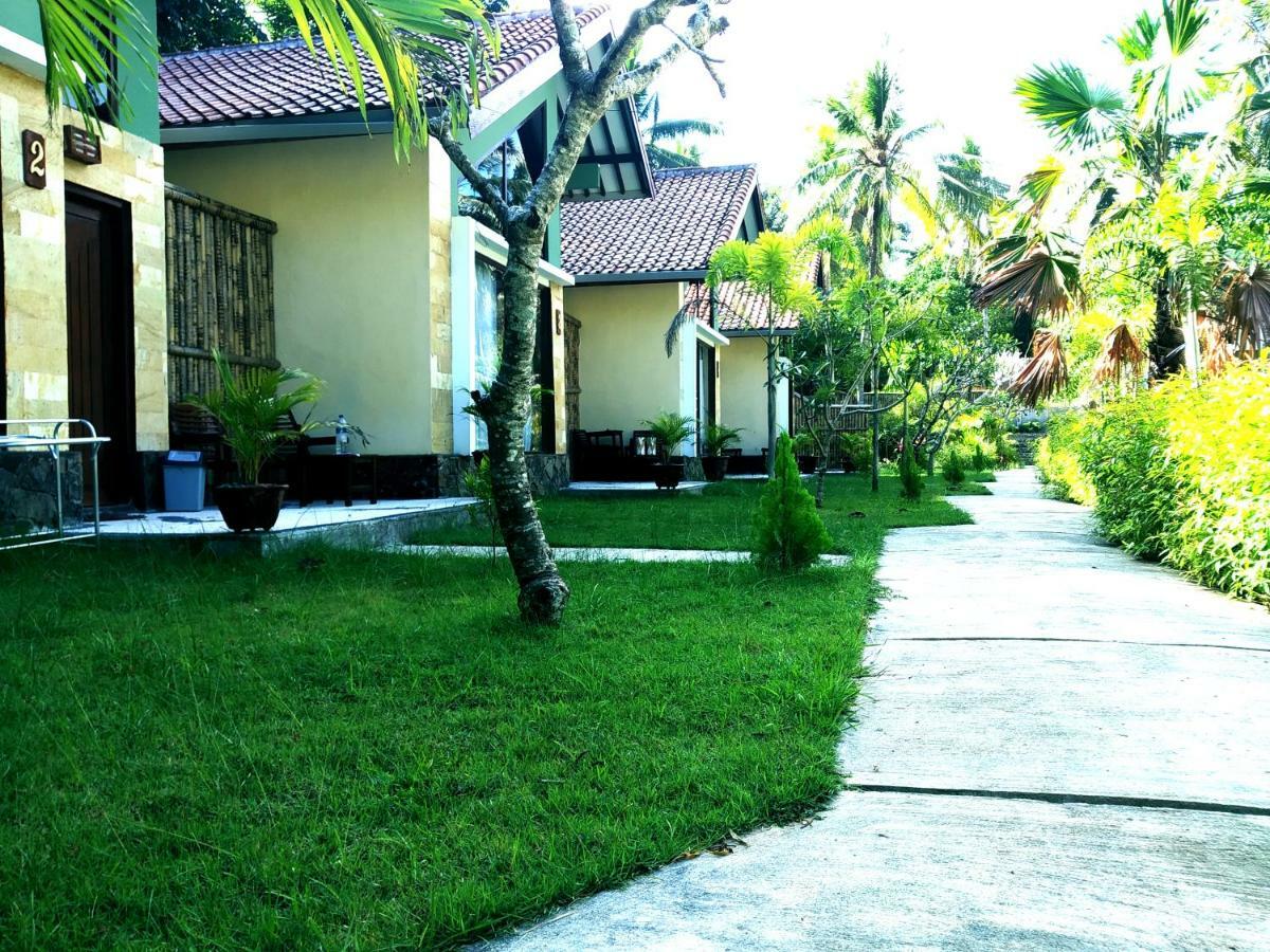 ホテル The Hamlet Kuta  エクステリア 写真
