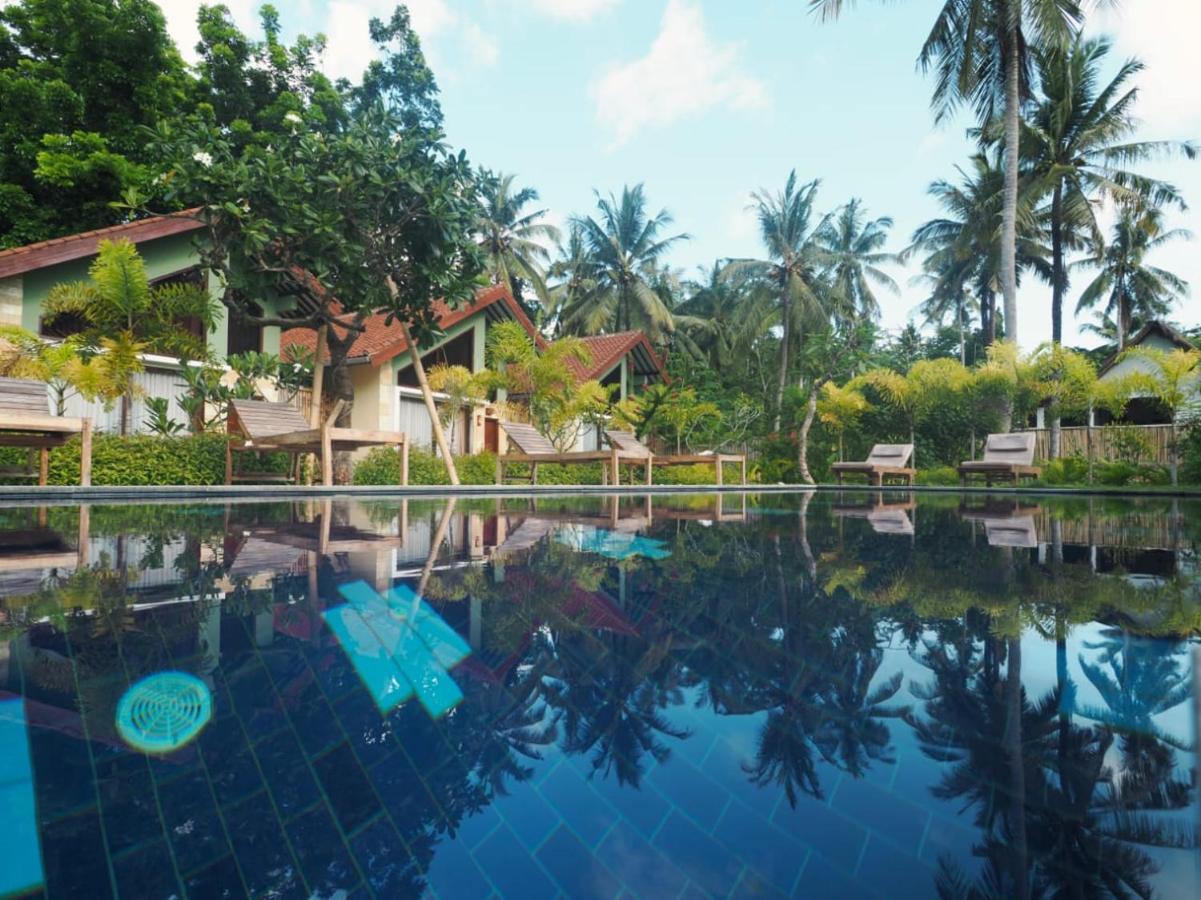 ホテル The Hamlet Kuta  エクステリア 写真